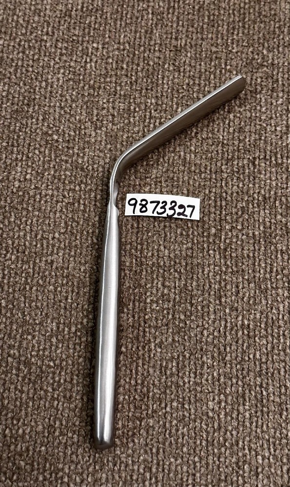 CLOWARD RETRACTOR  7.5" NO LIP 18MM