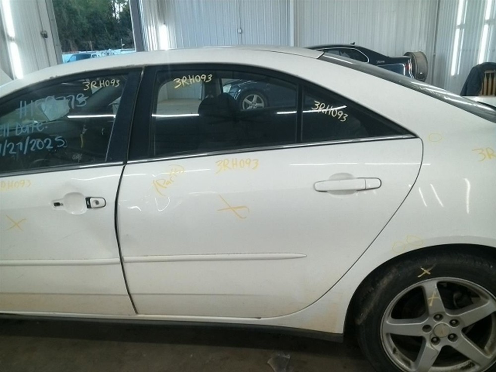 G6 2007 High Mounted Stop Light 104934650