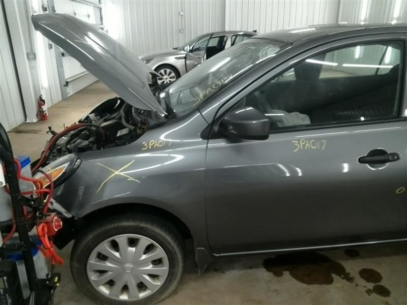 VERSA 2016 High Mounted Stop Light 104511309
