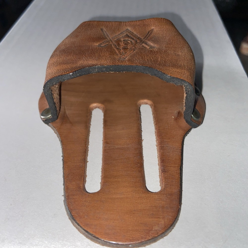 VINTAGE MASONIC EMBLEM PANCAKE STYLE SHEATH