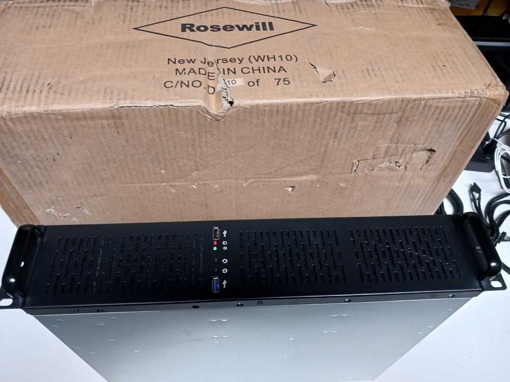 - Rosewill RSV-Z2600U Server Chassis