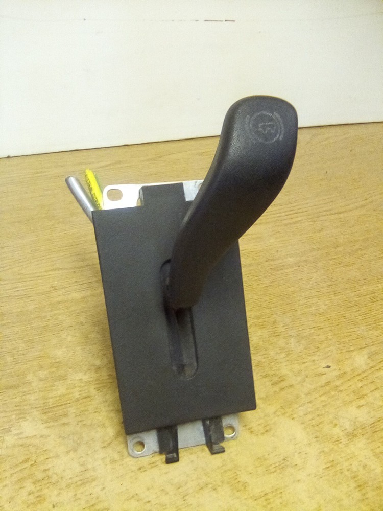 Bendix 7267413 Trailer Brake Control Valve "Handle Has Rust"