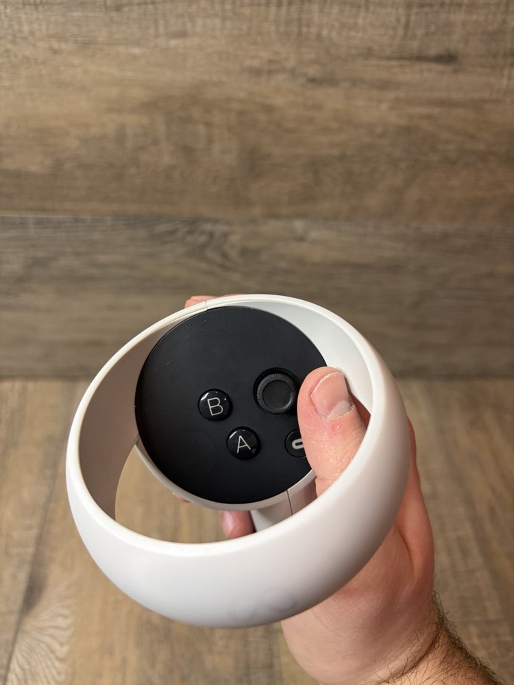 Genuine OEM Original Meta Oculus Quest 2 VR RIGHT Touch Controller Only - Tested