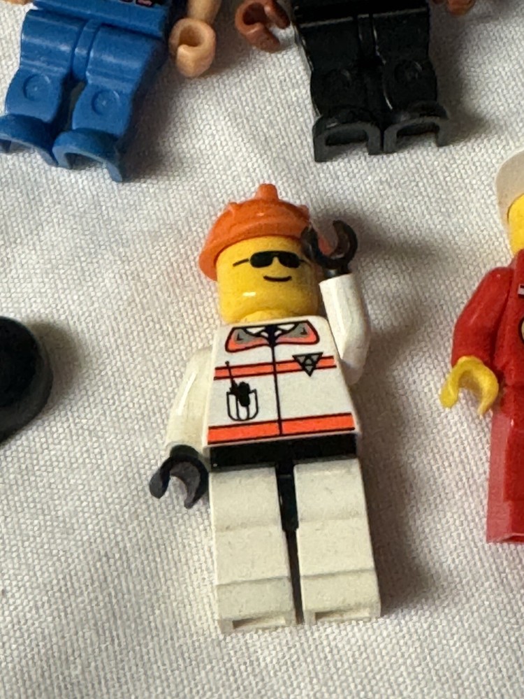 5pcs Plastic Mini Figs People Unbranded