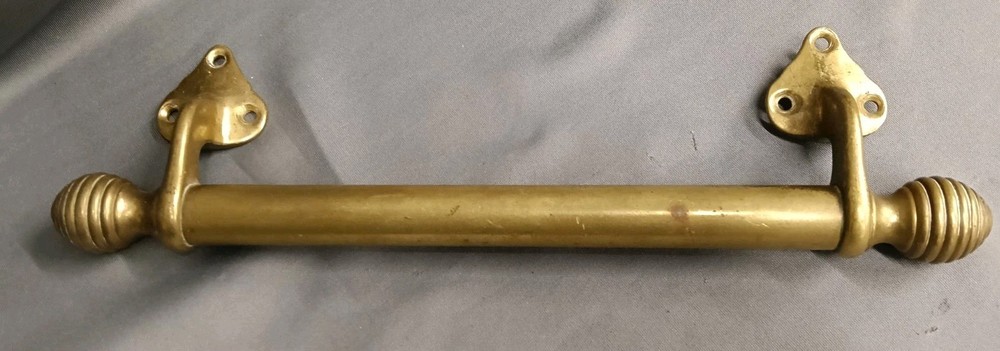 BARE BRASS SASH WINDOW PULL 28 CM IN LENGTH D6