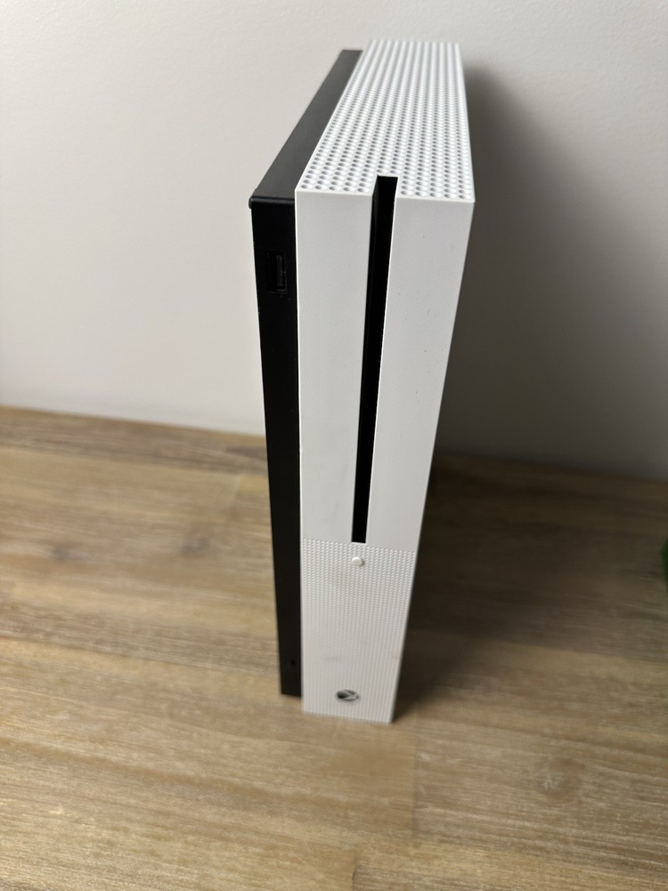 Xbox One S 1TB Console White Bundle 2 Controllers + 4 Games Tested Working