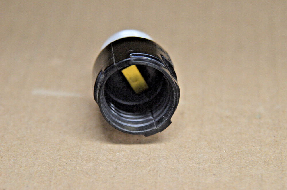 P&S Leviton Socket Extender        (6-I)