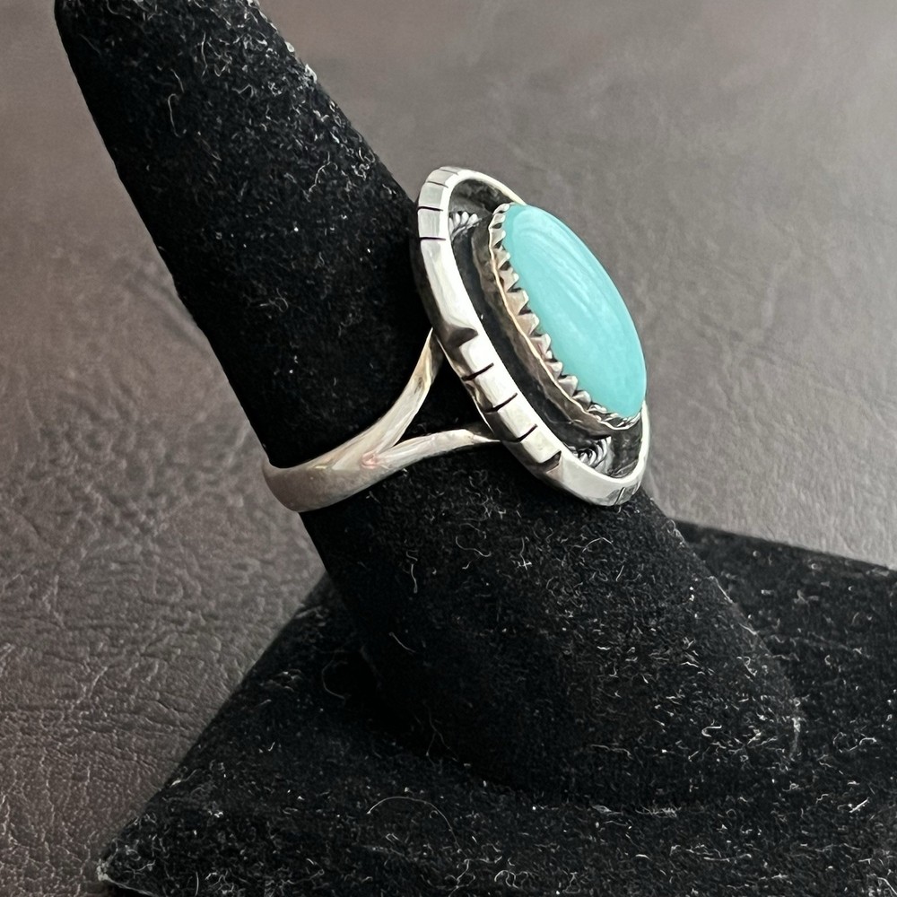 Native American Sterling silver & turquoise split shank ring Size 8