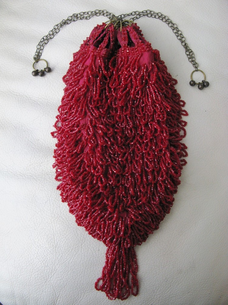 Antique Fringed Candy Apple Red Bead Drawstring Flapper Purse