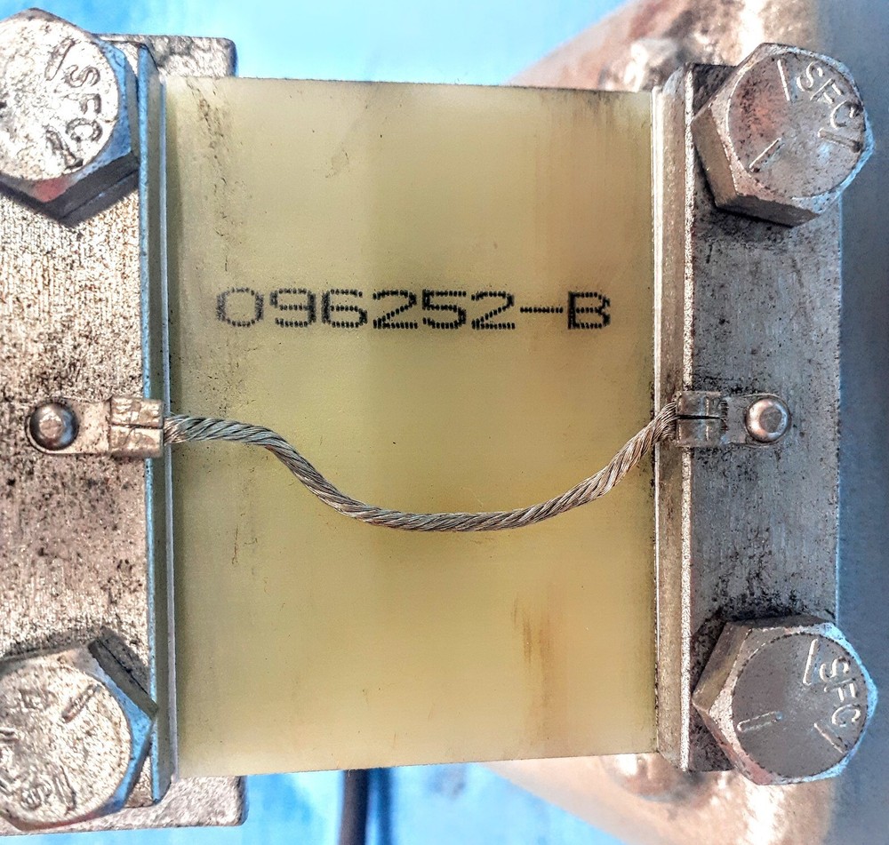 SYNTRON ELECTROMAGNETIC VIBRATING FEEDER DRIVE ASSEMBLY 096252-B
