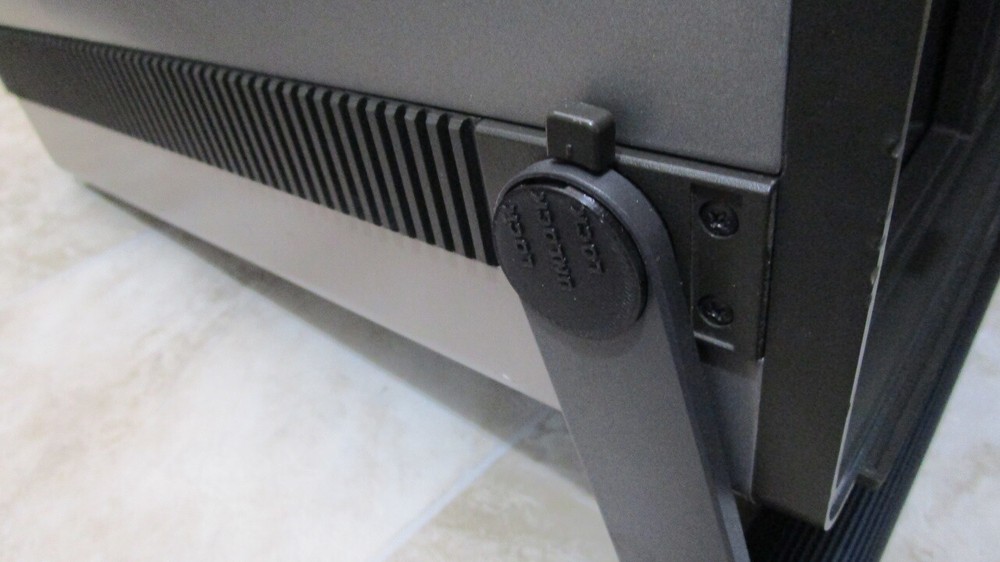 3D PRINTED COMPATIBLE HANDLE END CAP FOR COMMODORE SX-64