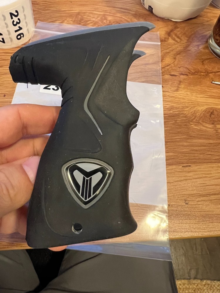 Dye M2 M3 Grips