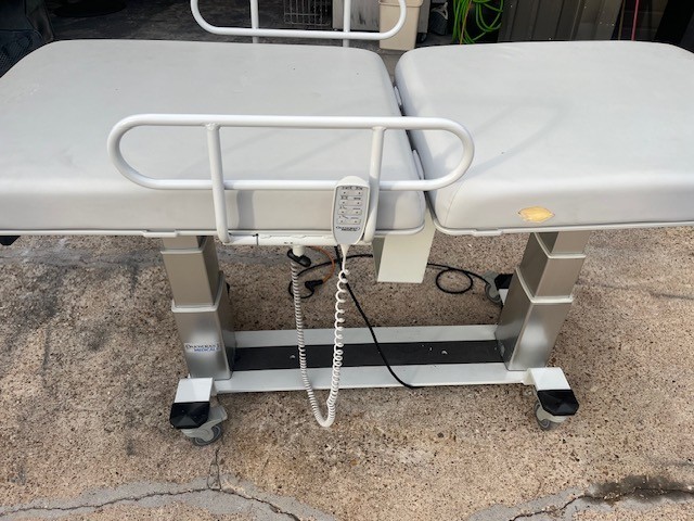 Oakworks Power Examination Table