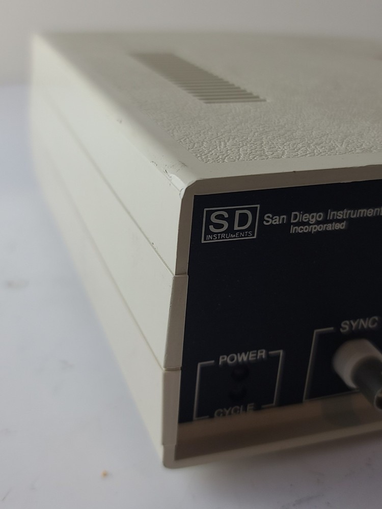SD Instruments AV Calibrator ~ Powers On ~ San Diego Instruments