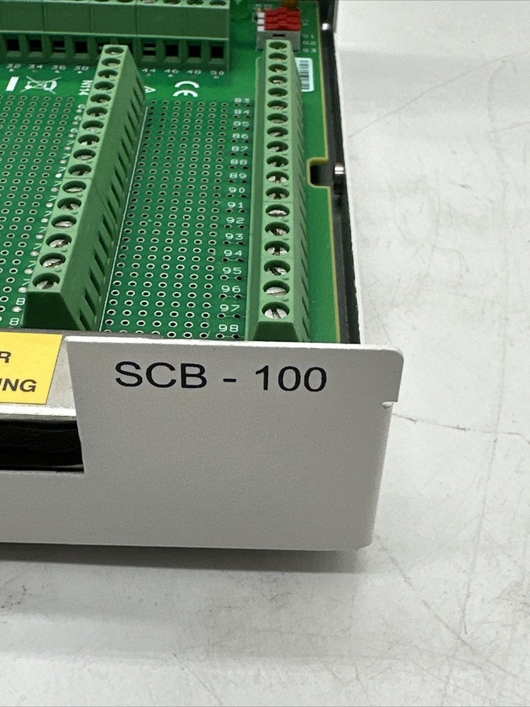 NATIONAL INSTRUMENTS SCB-100 (1825)