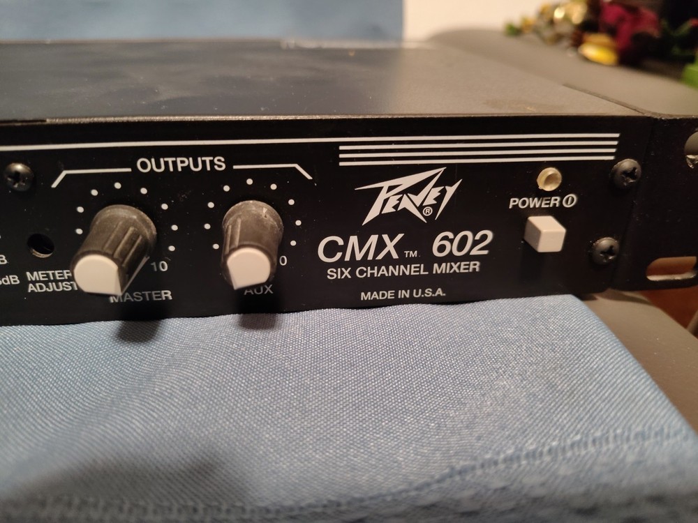Peavy CMX 602 Six Channel Mixer
