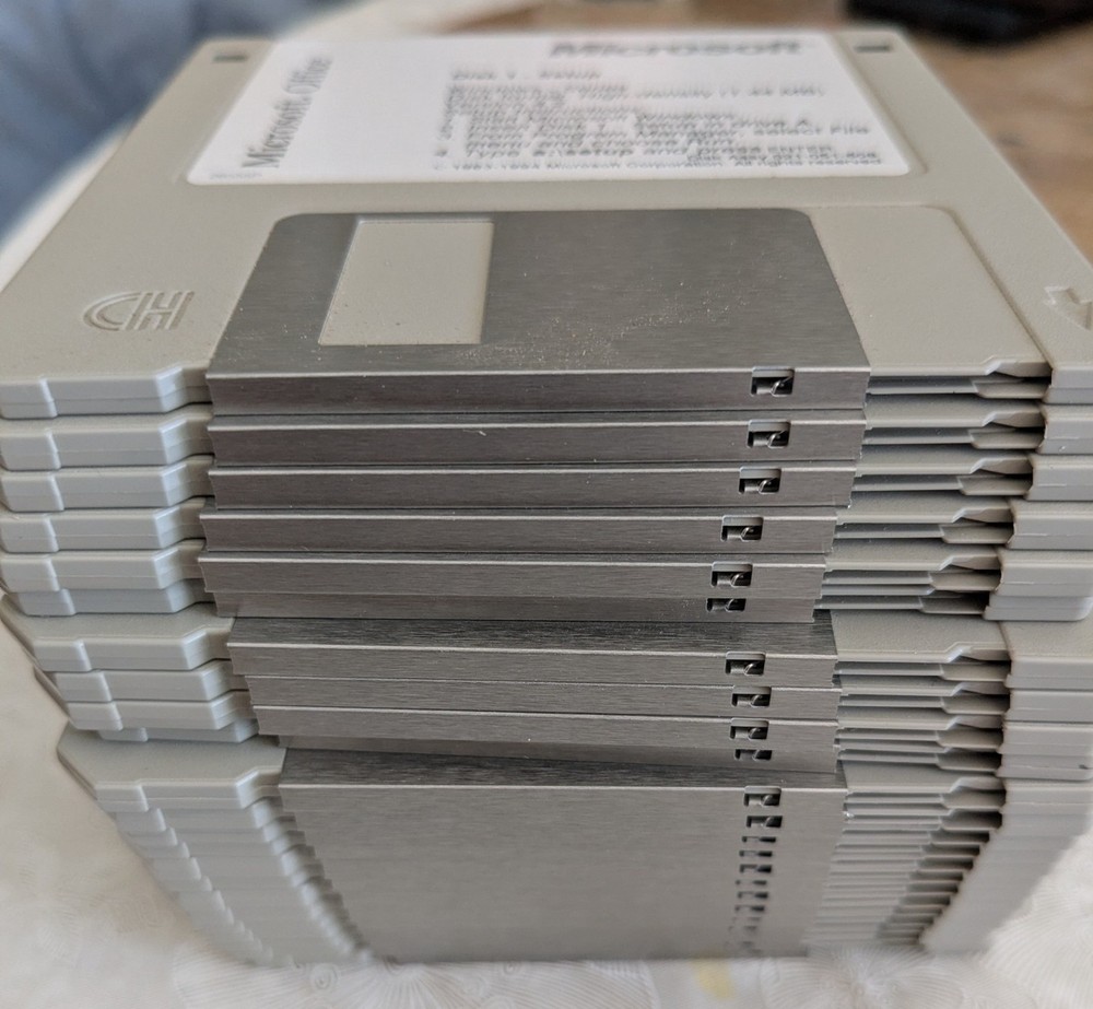 Early Microsoft Office Version 4.2 23 Floppy Discs 3.5" 1983-1994 Vntg software