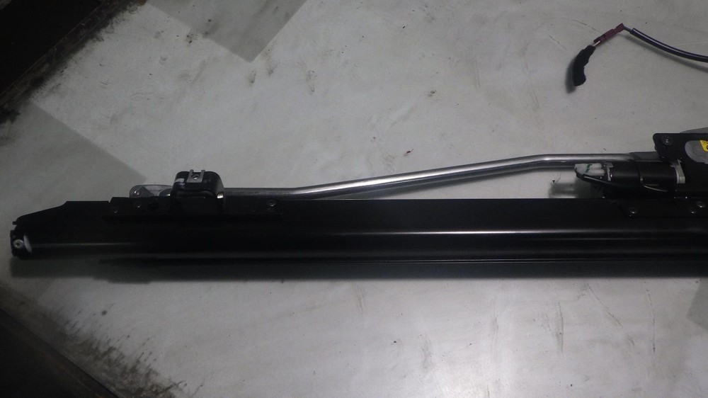 13 BMW M5 Rear Electric Window Roller Retractable Sun Shade