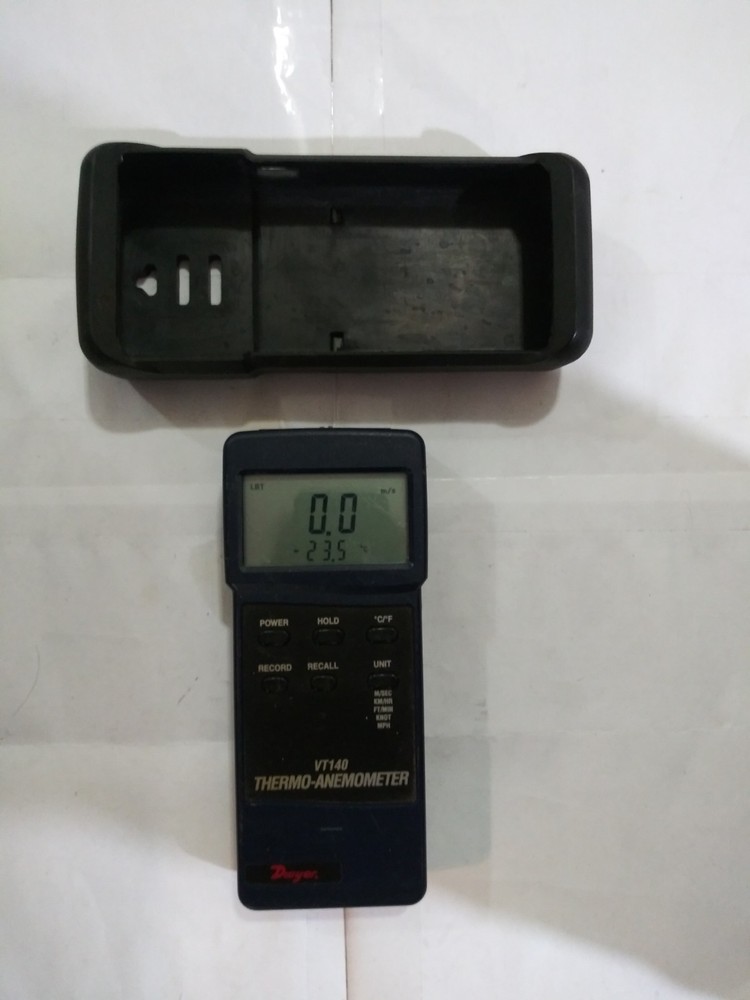 Dwyer Anemometer VT140