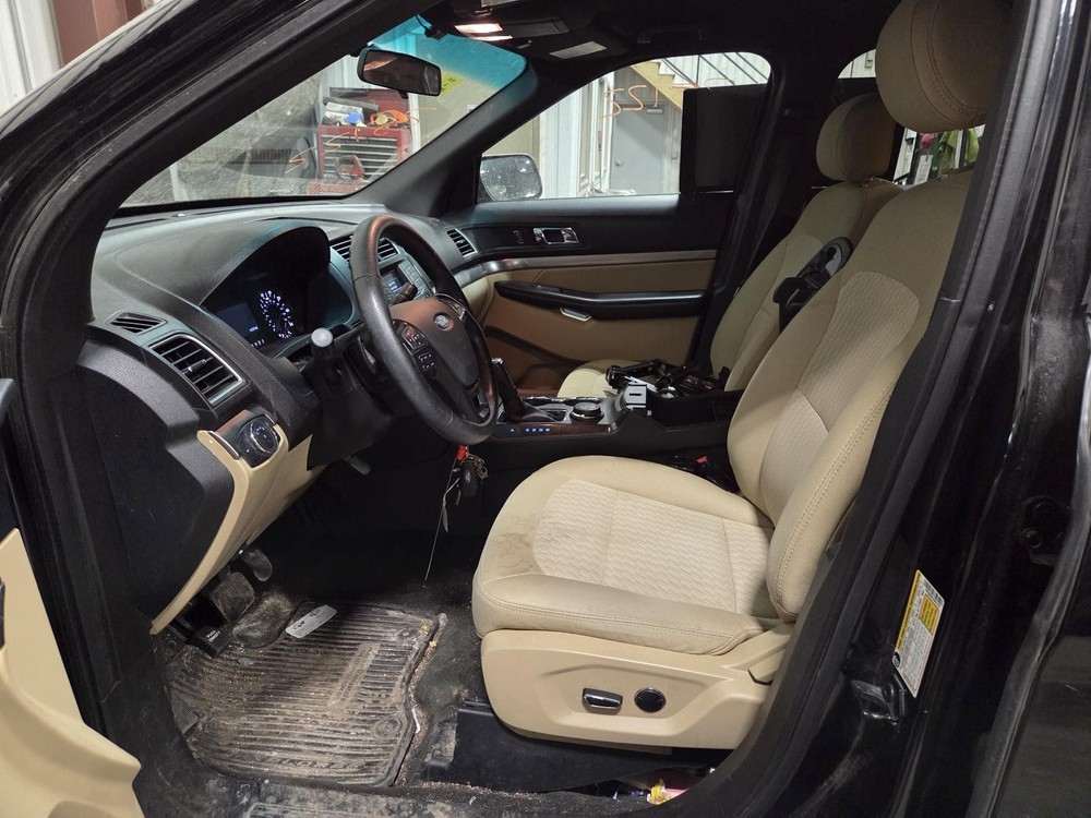 Used Infotainment Display fits: 2016 Ford Explorer Front display 4.2`` screen ID