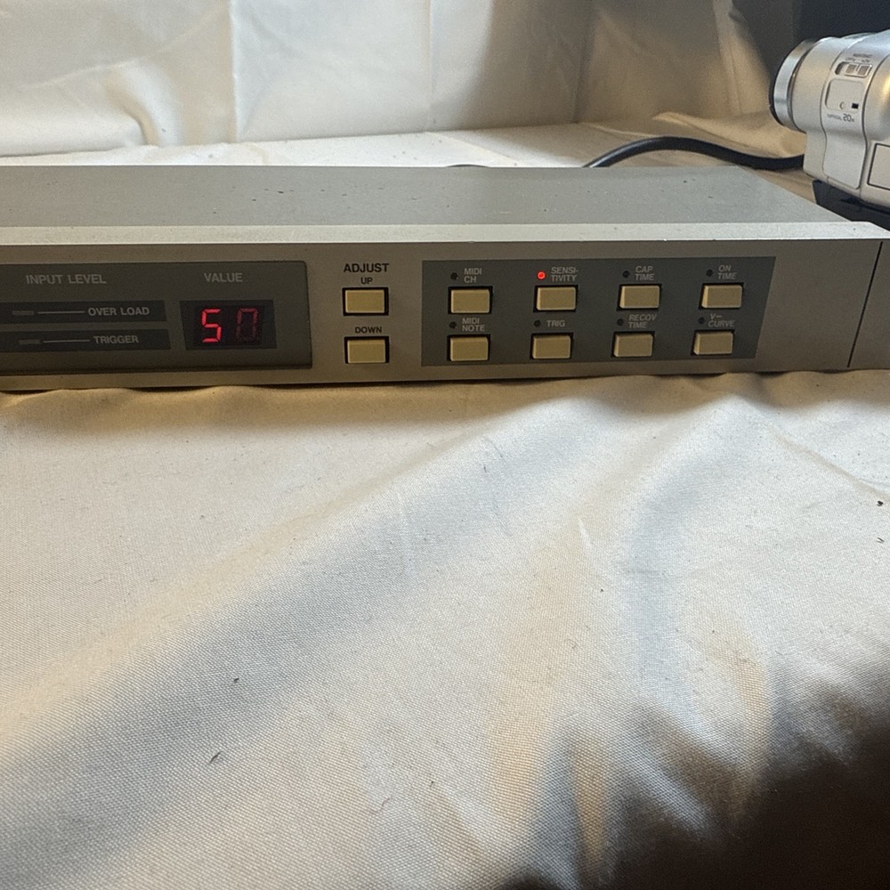 AKAI ME35T Audio/Midi Trigger Unit