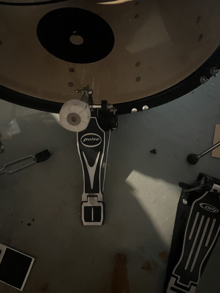 Silver Pulse Drumset