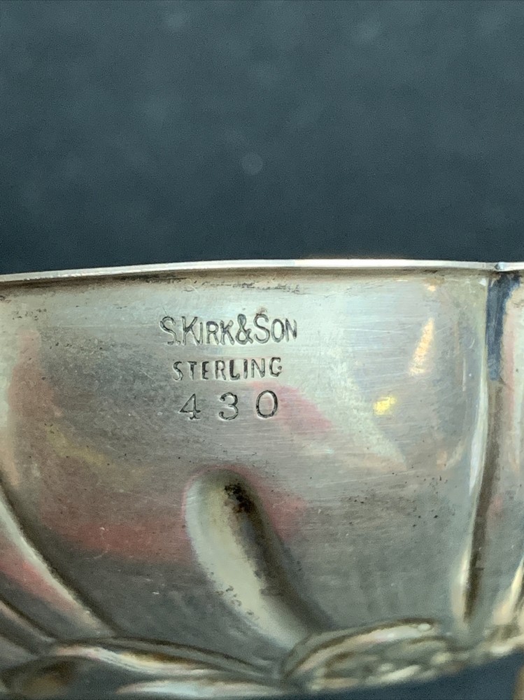 S Kirk Sterling Silver Repousse Dish #430 4.7”