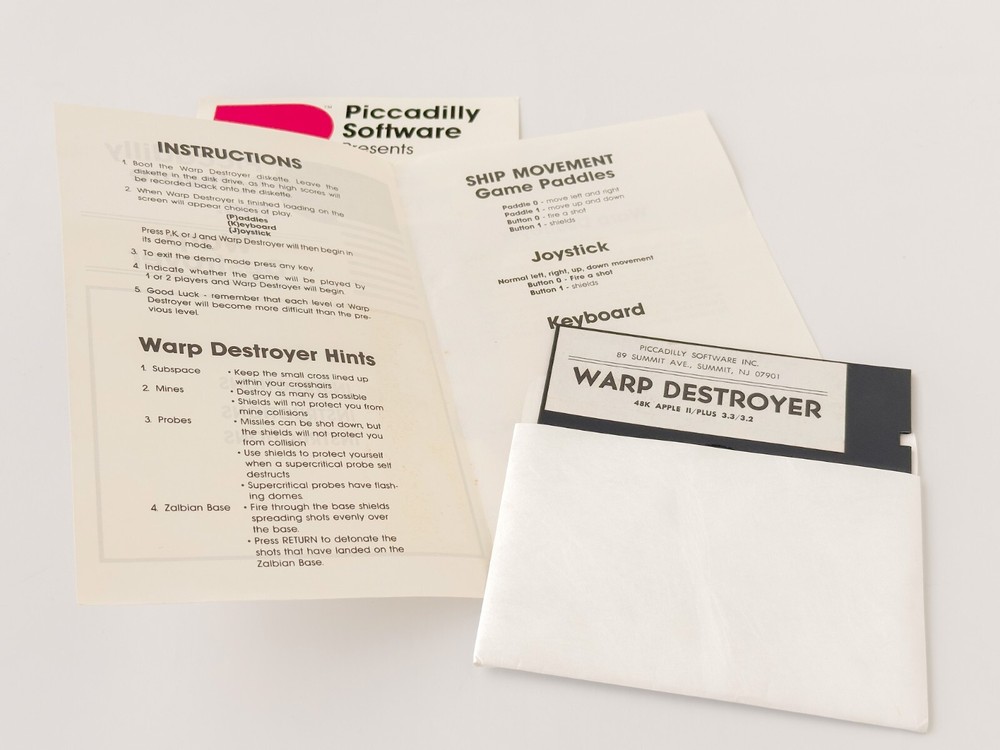 Warp Destroyer - Picadilly Software Inc. - 1982 / Apple II