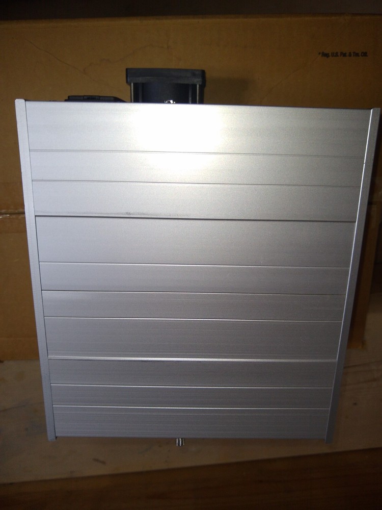 National Instruments SCXI-1000 Mainframe with SCXI-1141 Module Original Box