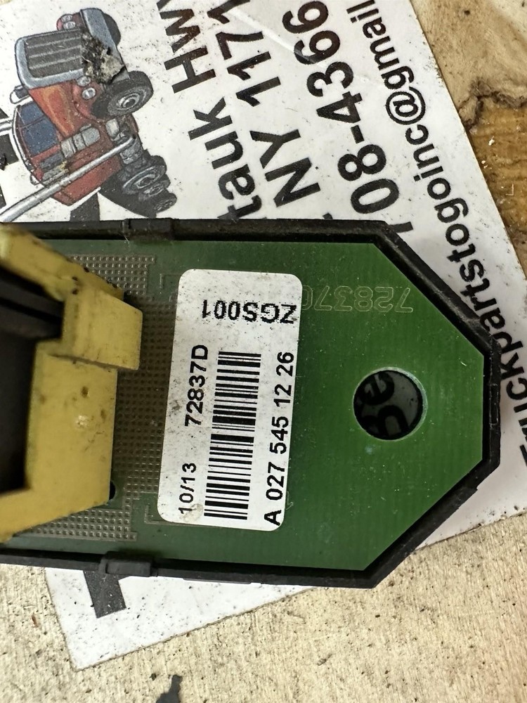 A 027 545 12 26 FREIGHTLINER CASCADIA DASH CONTROL MODULE