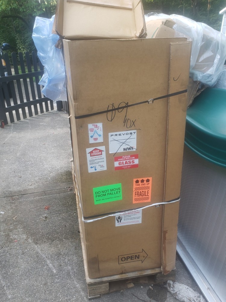 Prevost XL2 Bus Coach Fixed Window M293705