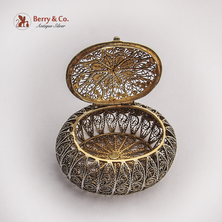 Small Oval Filigree Box Gilt Interior Sterling Silver 1900s