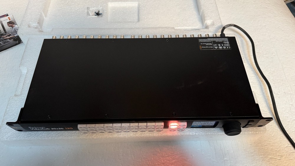 Blackmagic Design Videohub 20x20 12G