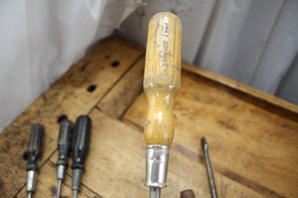 Wood handle Screwdrivers, vintage, various