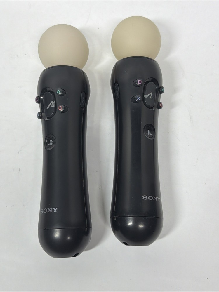 Sony PSVR Bundle: 2 Move Motion Controllers, v2 Camera CUH-ZEY2