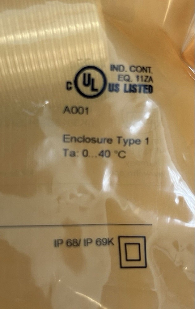 IIT212 Inductive Proximity Sensor 15mm Sensing Range 30mm Diameter Housing