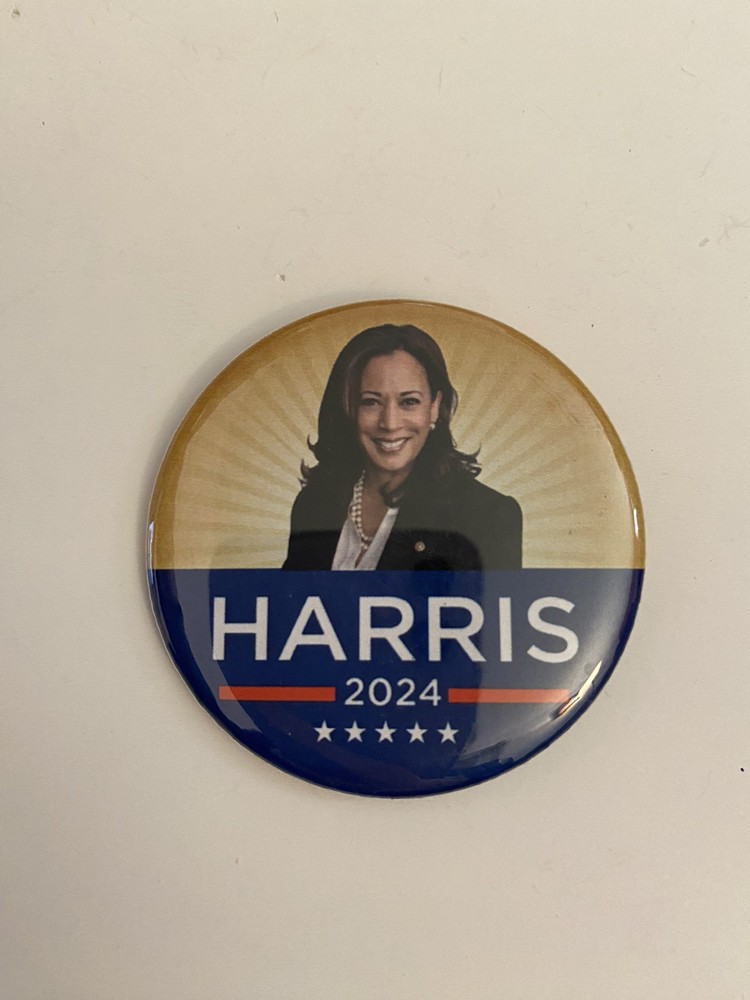 Harris 2024 Pin Back Button P34