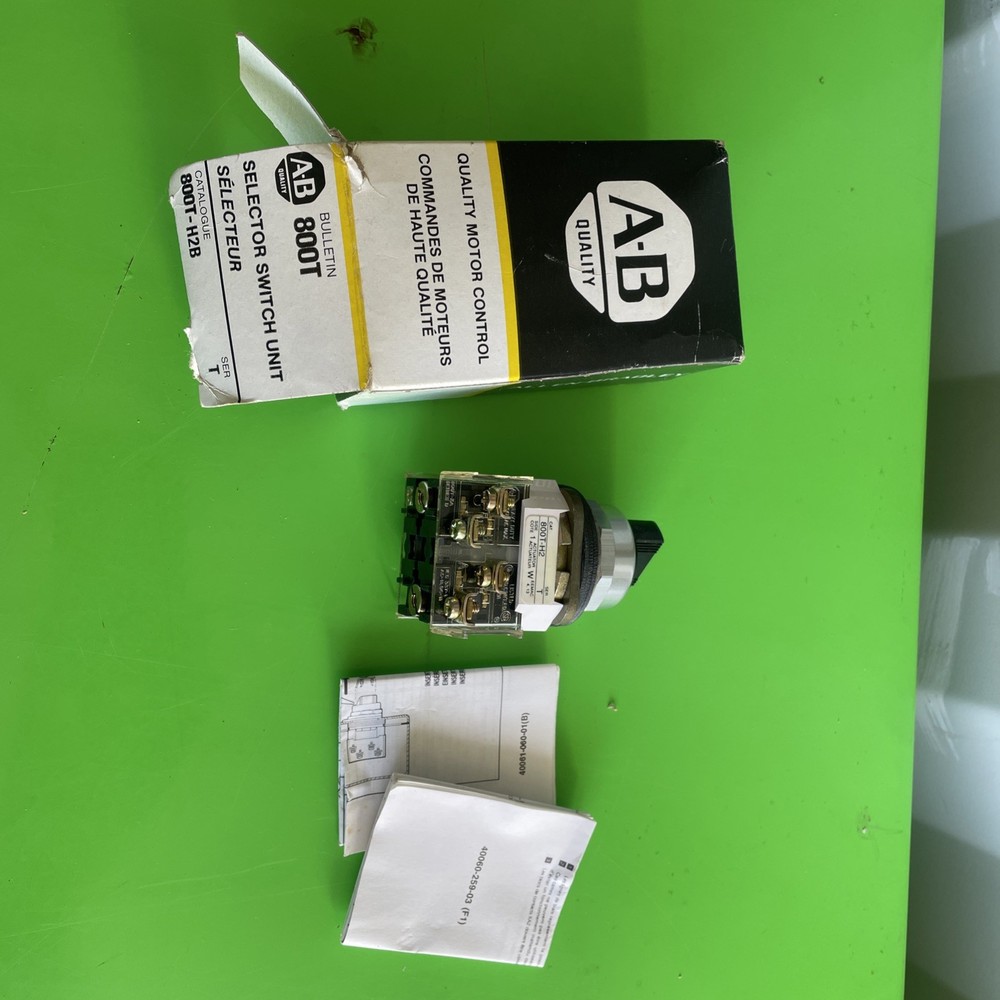Allen-Bradley 800TH2A Knob Selector Switch