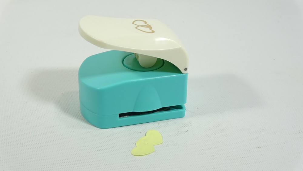 Intertwined Heart Paper Punch 1"