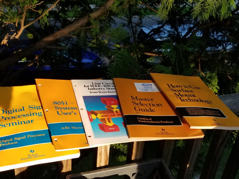 5 VINTAGE TEXAS INSTRUMENTS BOOKS DATA ELECTRONICS DIGITAL MANUALS