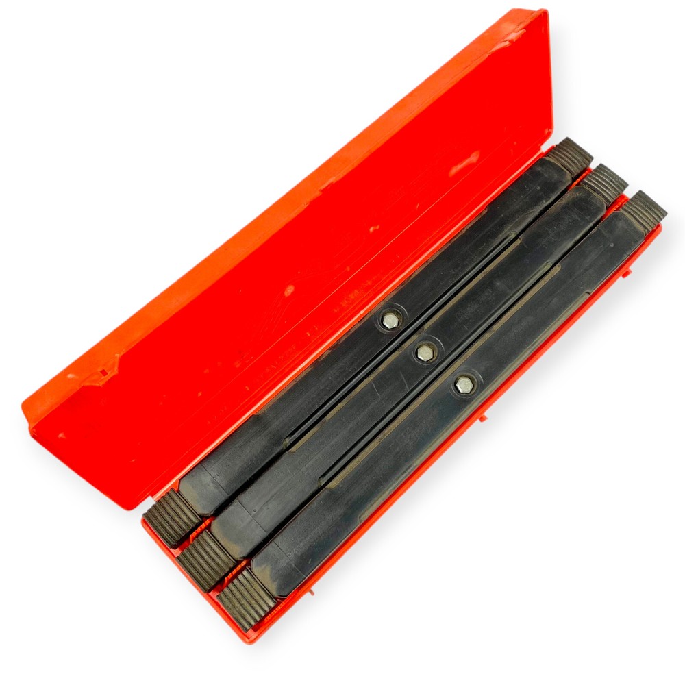 Hella Emergency Warning Kit, w/Storage Box, 9.9 lbs 3 Pcs