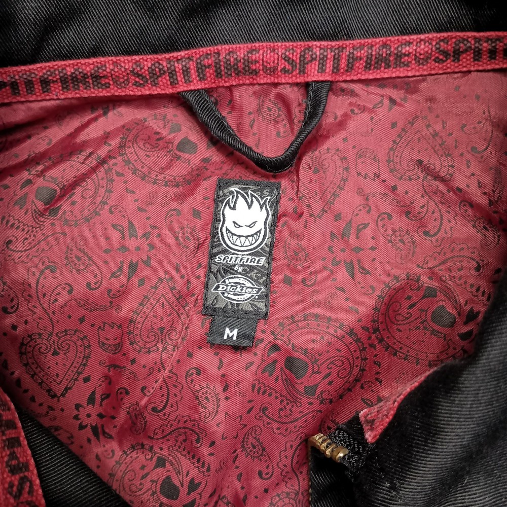 Y2K Spitfire By Dickies Medium Black Jacket With soft Red Skull All Over Pattern