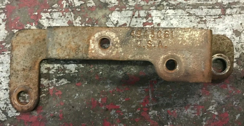 Cummins Wiring Retainer Bracket 4943061