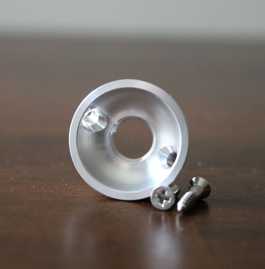 Telecaster style threaded jack plate, Inca Silver