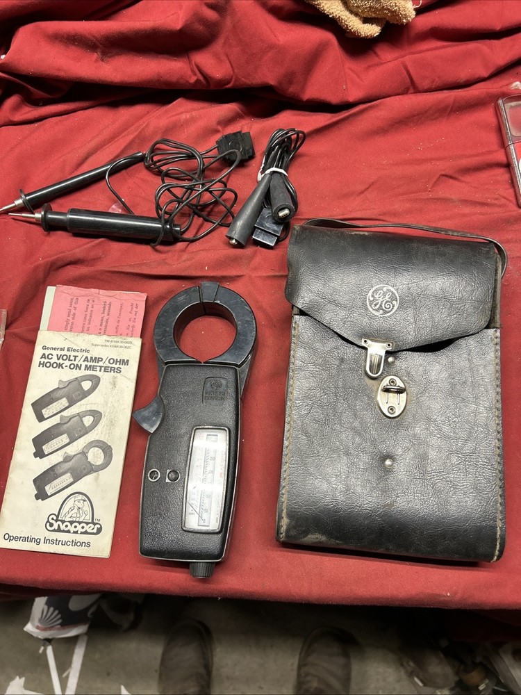 Vintage GE Voltmeter Meter Snapper 1000 942D