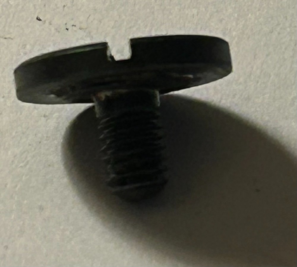 567240 Screw