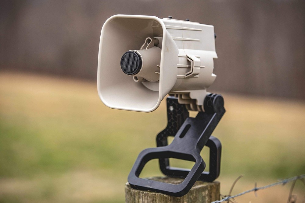 FOXPRO X24 American Made Electronic Predator Call Remote Operated and Program...