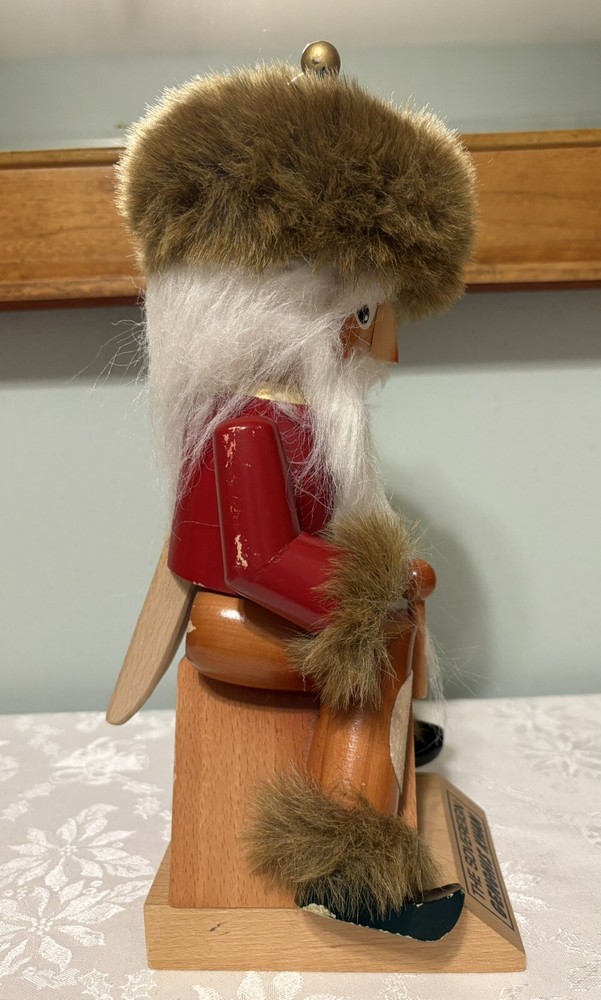STEINBACH 14" Nutcracker The Sovereign GENGHIS KHAN. Missing Weapons. As Is.