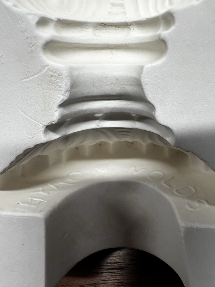 Vintage Byron Mold #BH 1131 Egg Stand