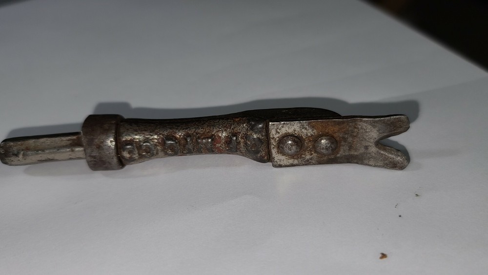 Vintage Riveting Tool for Gun Type Chisel ?